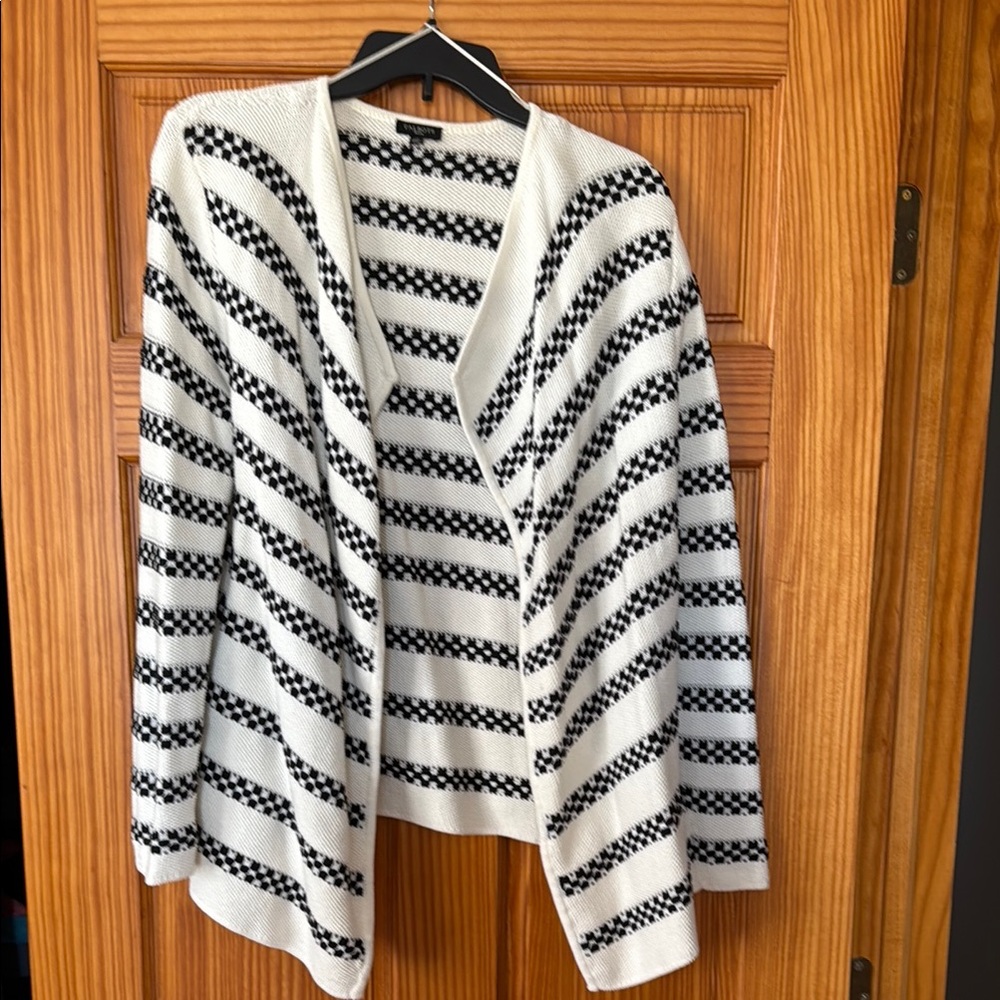 Black and White Striped Women's Sweater